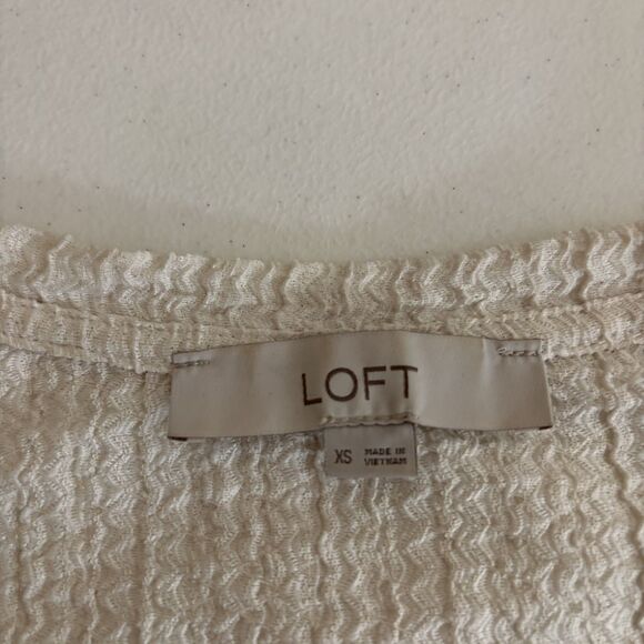 Loft T-Shirt Women's XS Beige Textured Puff Ruched Sleeve Casual Top Shirt - Picture 6 of 8
